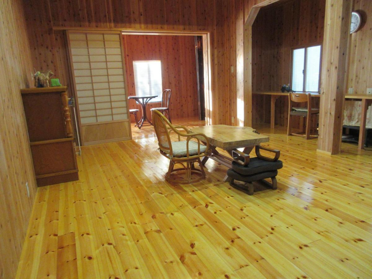 民泊くま - 絵画と音楽の宿 Inawashiro ภายนอก รูปภาพ